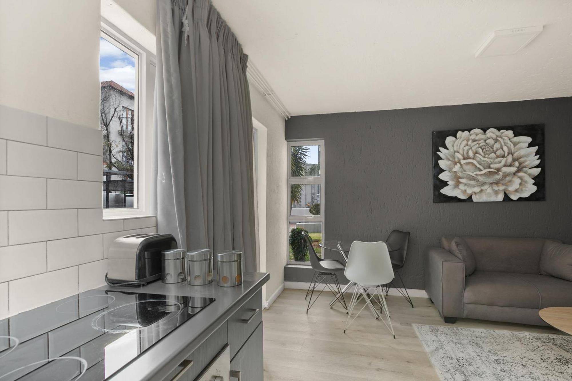Marley On Katherine Apartments Johannesburg Bagian luar foto